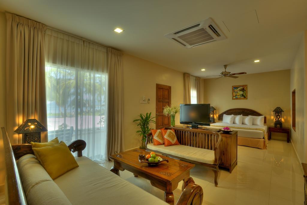 Frangipani Langkawi Resort Пантай-Ченанг Номер фото